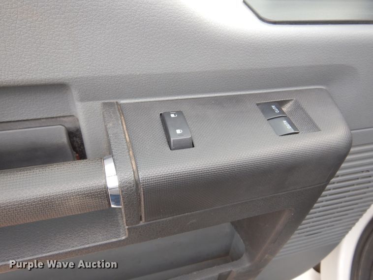 image for item KO9553 2015 Ford F650 Super Duty XLT  rollback truck