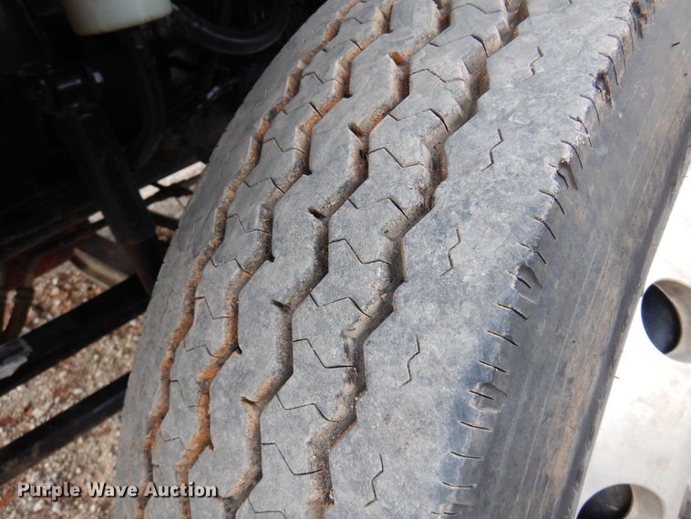 image for item KO9553 2015 Ford F650 Super Duty XLT  rollback truck