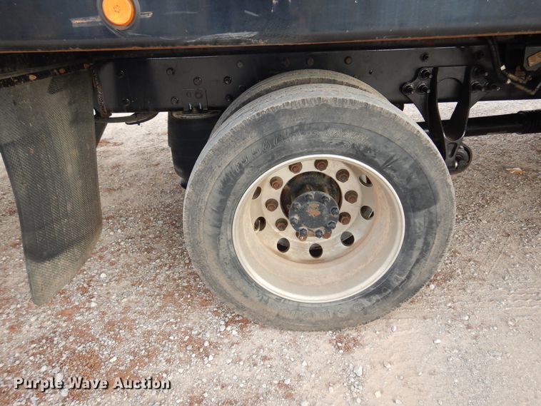 image for item KO9553 2015 Ford F650 Super Duty XLT  rollback truck