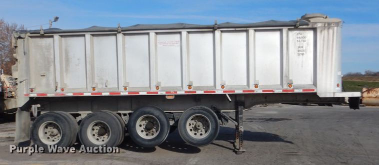 image for item KO9787 2006 East  end dump trailer