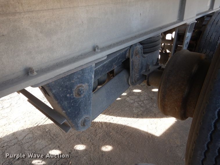 image for item KO9787 2006 East  end dump trailer