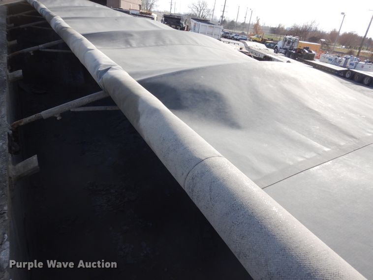 image for item KO9787 2006 East  end dump trailer