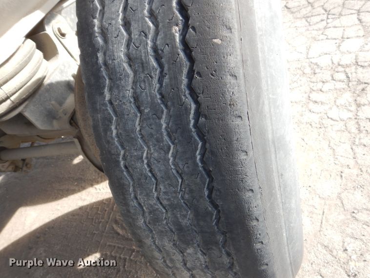 image for item KO9787 2006 East  end dump trailer