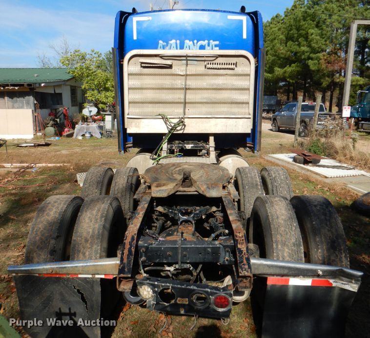 image for item KQ9617 2007 Kenworth W900  semi truck