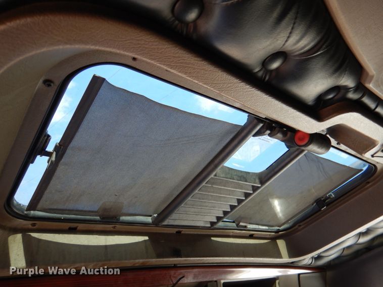 image for item KQ9617 2007 Kenworth W900  semi truck