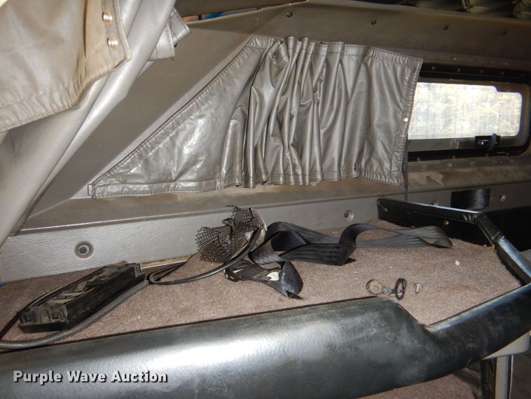 image for item KQ9617 2007 Kenworth W900  semi truck