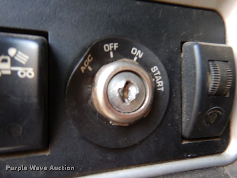 image for item KQ9617 2007 Kenworth W900  semi truck