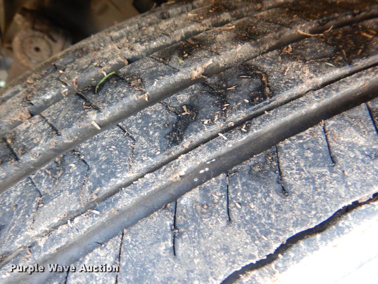 image for item KQ9617 2007 Kenworth W900  semi truck