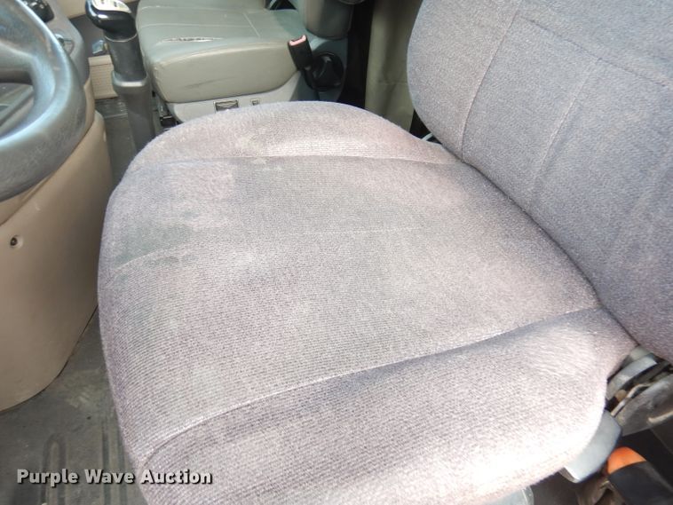 image for item KS9070 2012 Freightliner Cascadia 125  semi truck