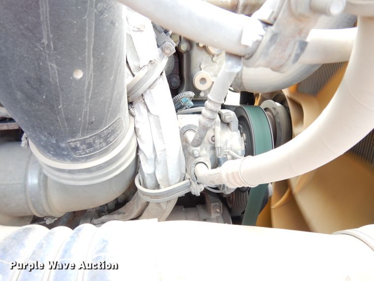 image for item KS9070 2012 Freightliner Cascadia 125  semi truck