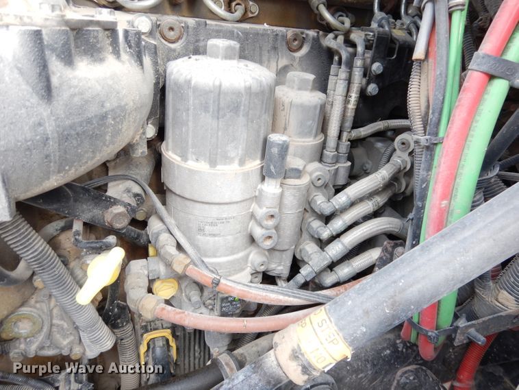 image for item KS9070 2012 Freightliner Cascadia 125  semi truck