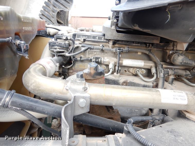 image for item KS9070 2012 Freightliner Cascadia 125  semi truck