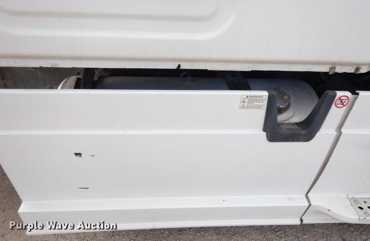 image for item KS9070 2012 Freightliner Cascadia 125  semi truck