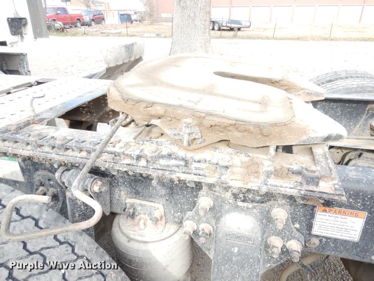 image for item KS9070 2012 Freightliner Cascadia 125  semi truck