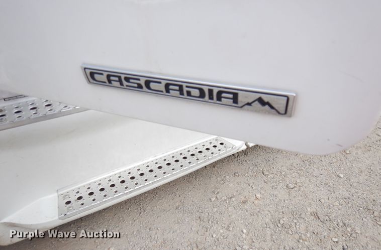 image for item KS9070 2012 Freightliner Cascadia 125  semi truck