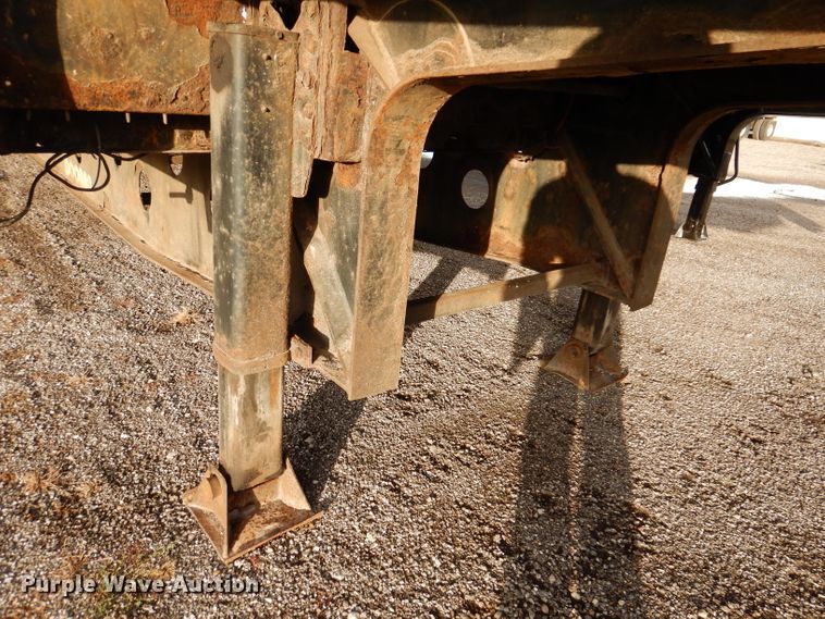 image for item KY9558 2002 Doonan 502DB14  drop deck trailer