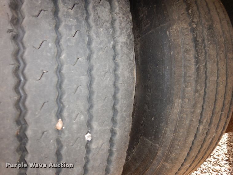 image for item KY9558 2002 Doonan 502DB14  drop deck trailer