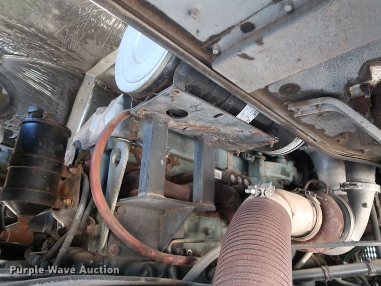 image for item KY9757 1993 Freightliner FLA086  semi truck