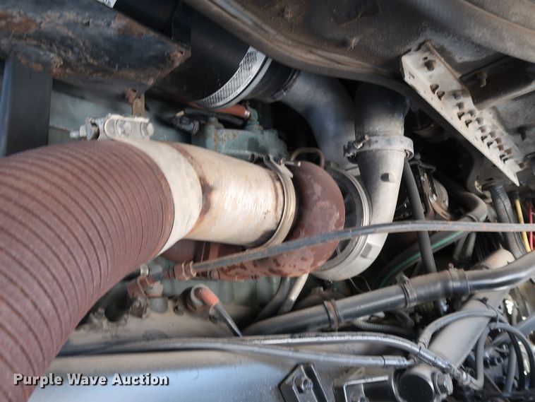 image for item KY9757 1993 Freightliner FLA086  semi truck