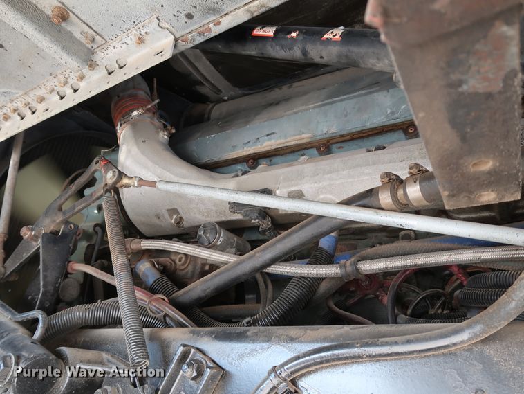 image for item KY9757 1993 Freightliner FLA086  semi truck