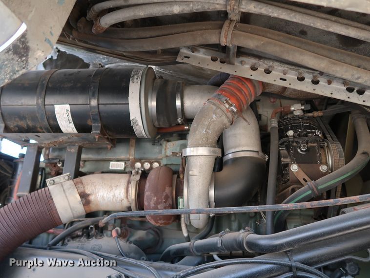 image for item KY9757 1993 Freightliner FLA086  semi truck