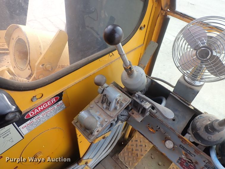 image for item DC4158 1977 American 7250  crane
