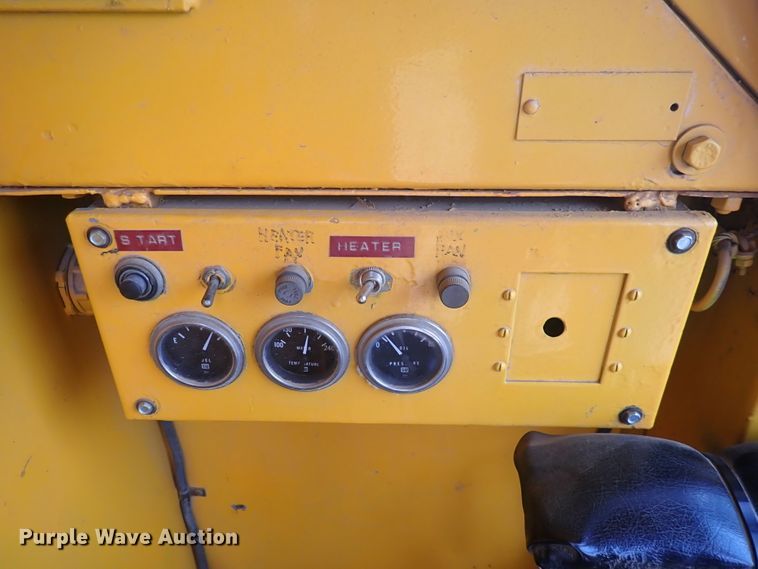 image for item DC4158 1977 American 7250  crane
