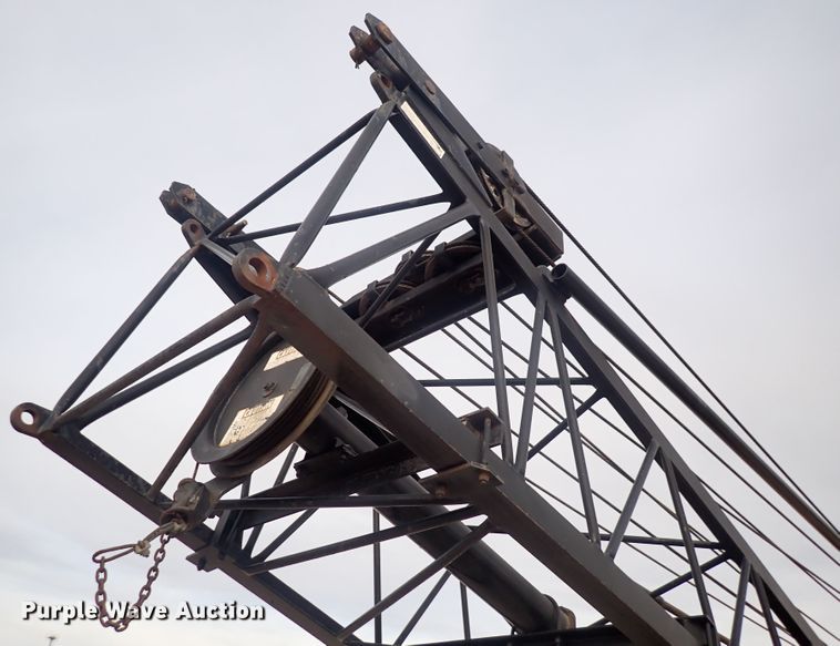 image for item DC4158 1977 American 7250  crane
