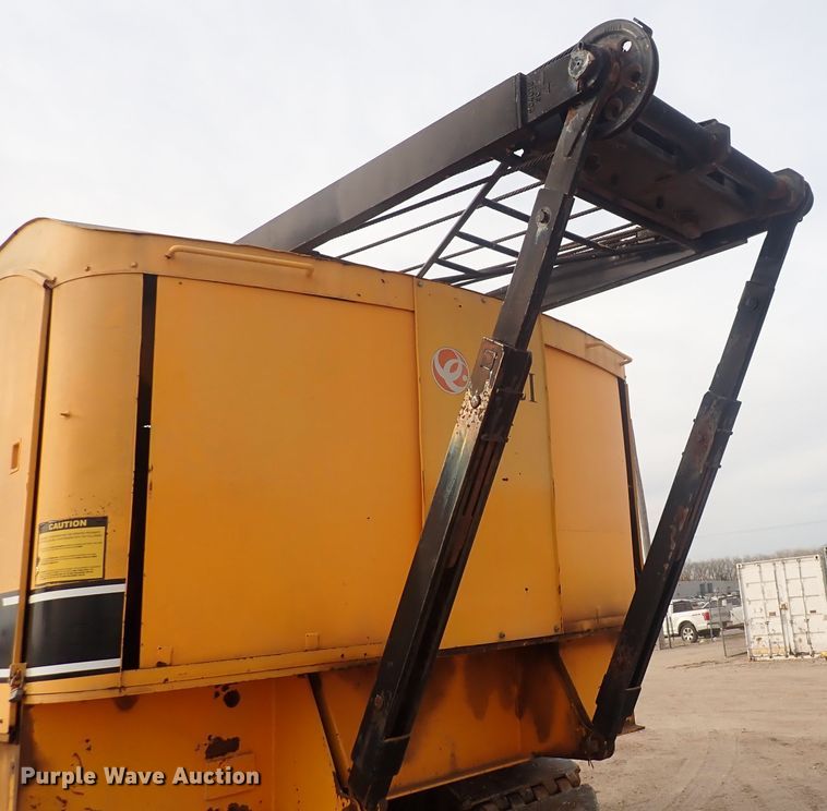 image for item DC4158 1977 American 7250  crane