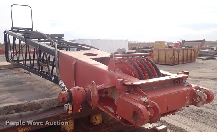 image for item DC4158 1977 American 7250  crane