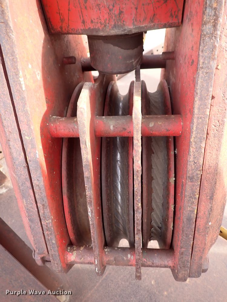 image for item DC4158 1977 American 7250  crane