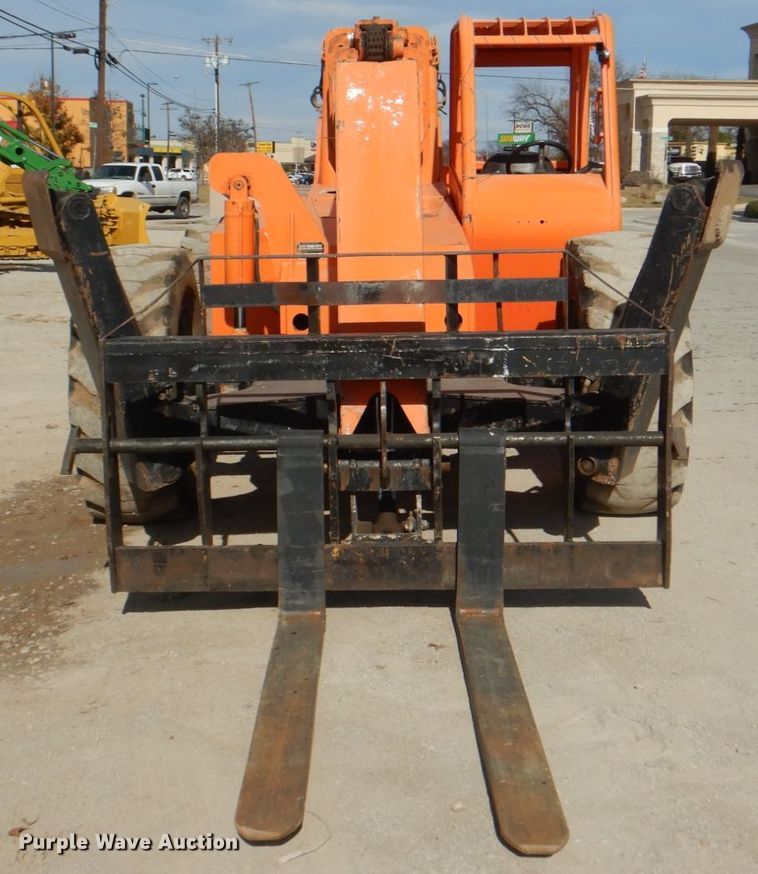 image for item DH7325 2003 JLG Skytrak 10054  telehandler
