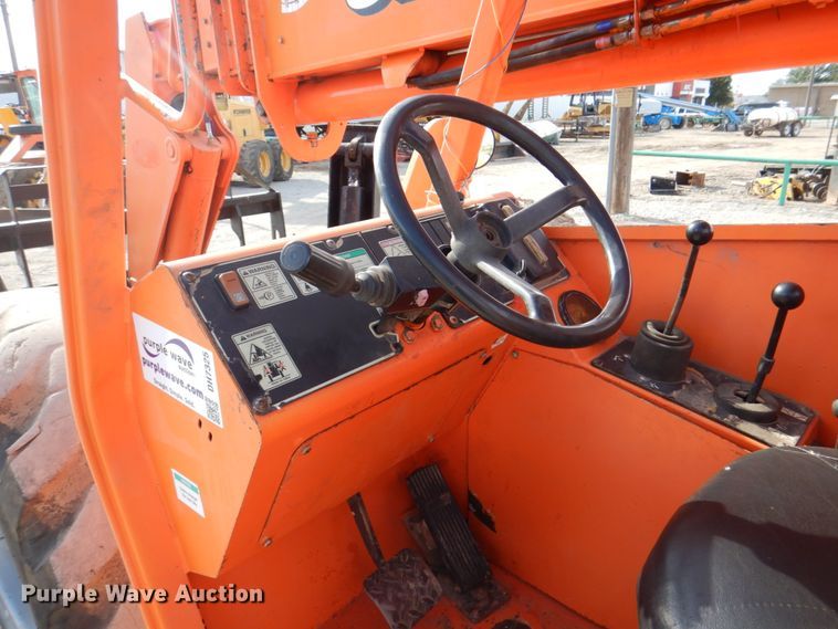 image for item DH7325 2003 JLG Skytrak 10054  telehandler