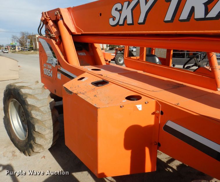image for item DH7325 2003 JLG Skytrak 10054  telehandler