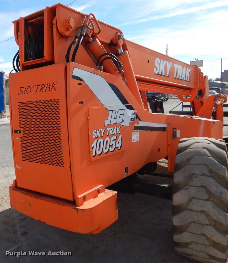 image for item DH7325 2003 JLG Skytrak 10054  telehandler