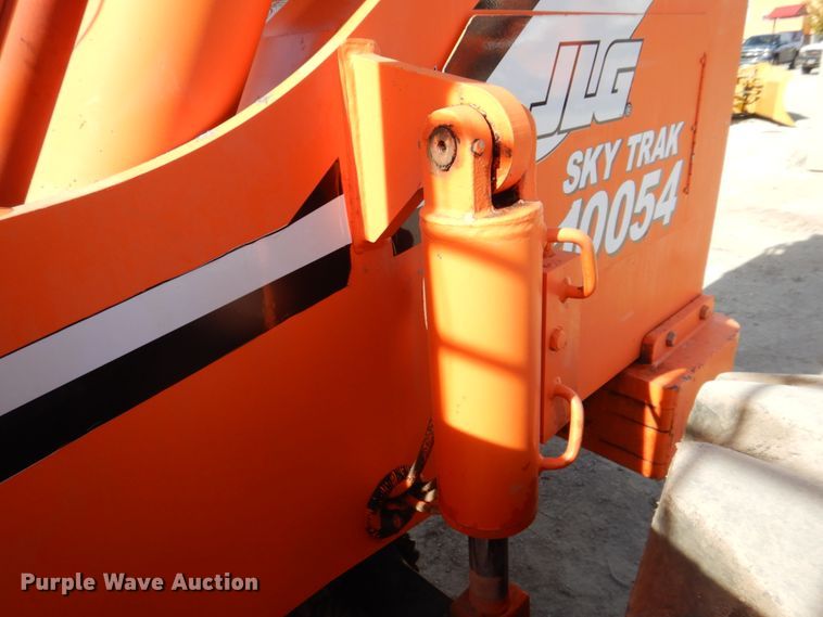 image for item DH7325 2003 JLG Skytrak 10054  telehandler