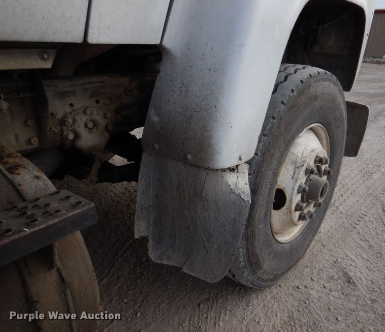 image for item DH8058 1990 Ford LT9000  dump truck