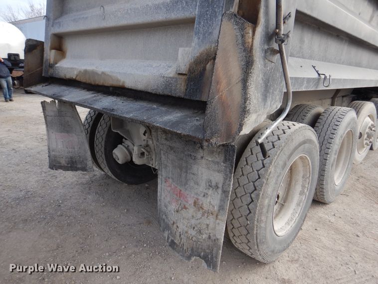 image for item DH8058 1990 Ford LT9000  dump truck