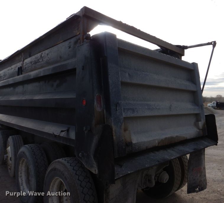 image for item DH8058 1990 Ford LT9000  dump truck