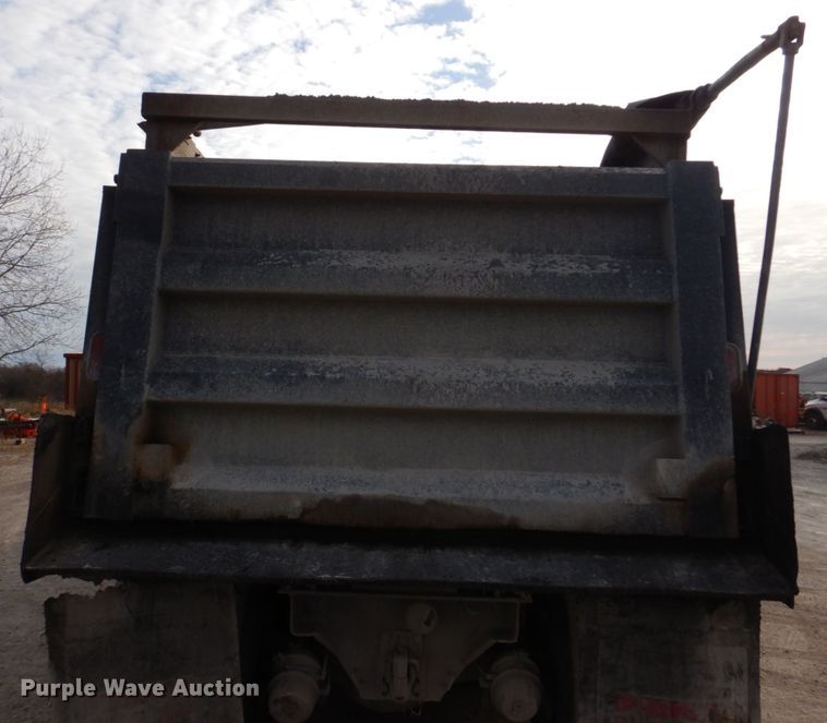 image for item DH8058 1990 Ford LT9000  dump truck