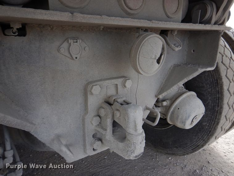 image for item DH8058 1990 Ford LT9000  dump truck