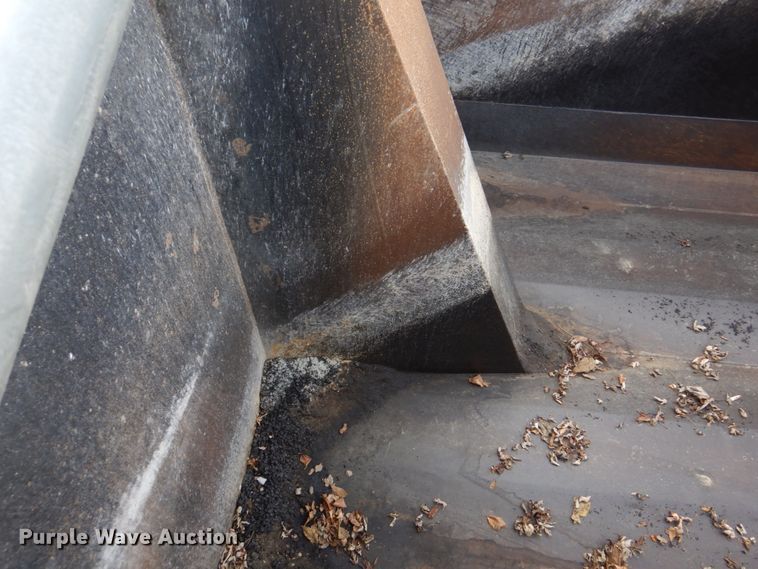 image for item DH8058 1990 Ford LT9000  dump truck