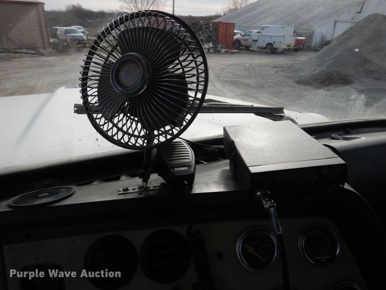 image for item DH8058 1990 Ford LT9000  dump truck