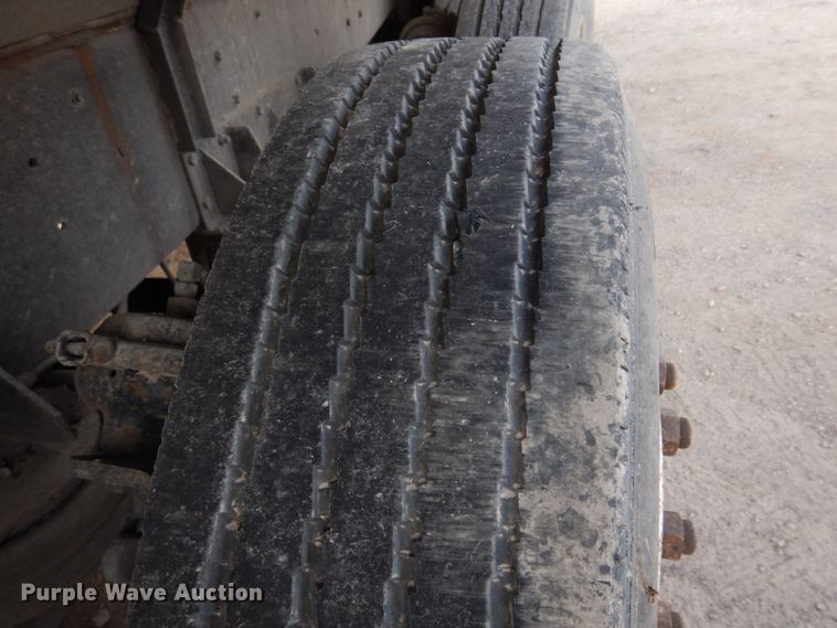 image for item DH8058 1990 Ford LT9000  dump truck