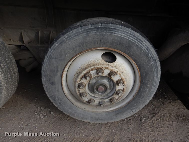 image for item DH8058 1990 Ford LT9000  dump truck