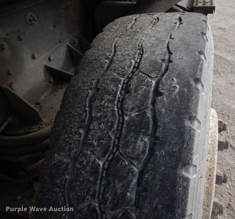 image for item DH8058 1990 Ford LT9000  dump truck