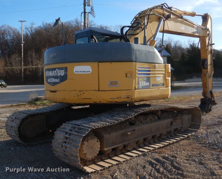 image for item DH8066 2004 Komatsu PC228USLC  excavator
