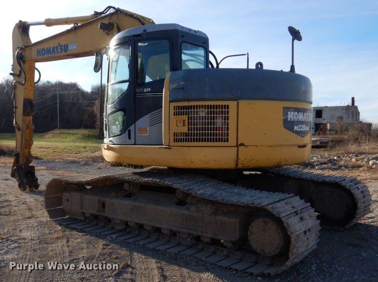 image for item DH8066 2004 Komatsu PC228USLC  excavator