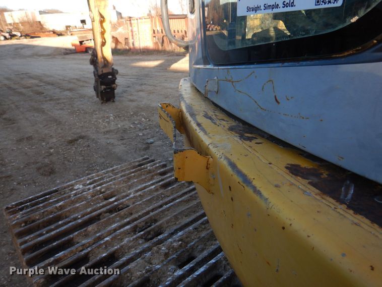 image for item DH8066 2004 Komatsu PC228USLC  excavator