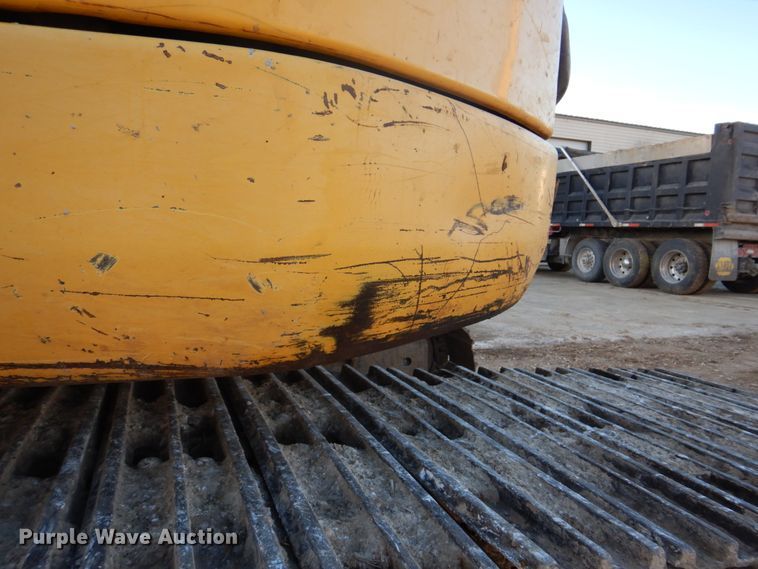 image for item DH8066 2004 Komatsu PC228USLC  excavator